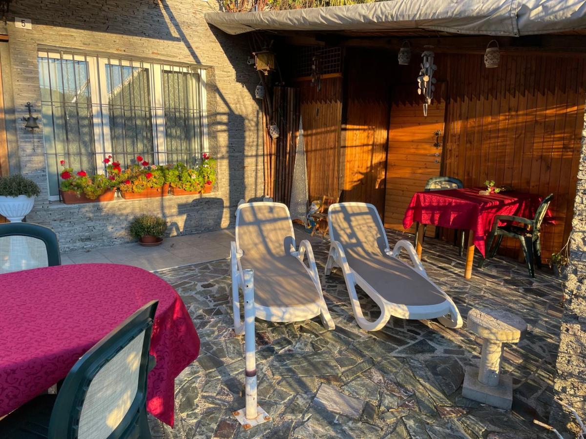 Bed and Breakfast Al Cervo Tra I Laghi à Tavernerio Extérieur photo